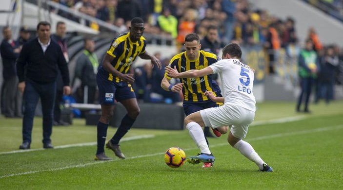 Ankaragücü, Erzurumspor'u son dakika golüyle yendi