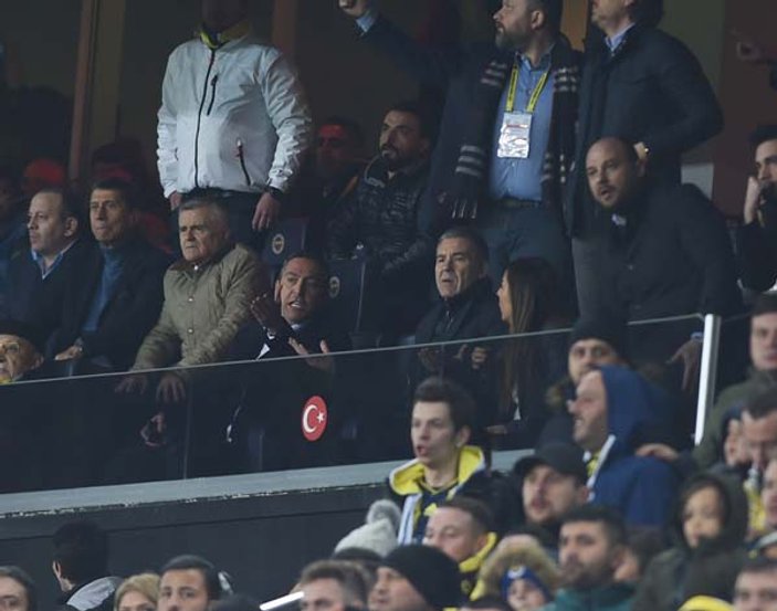 Fenerbahçe'nin futbolu Koç ve Yanal'ı kızdırdı