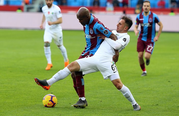 Trabzonspor evinde Akhisarspor'u yendi