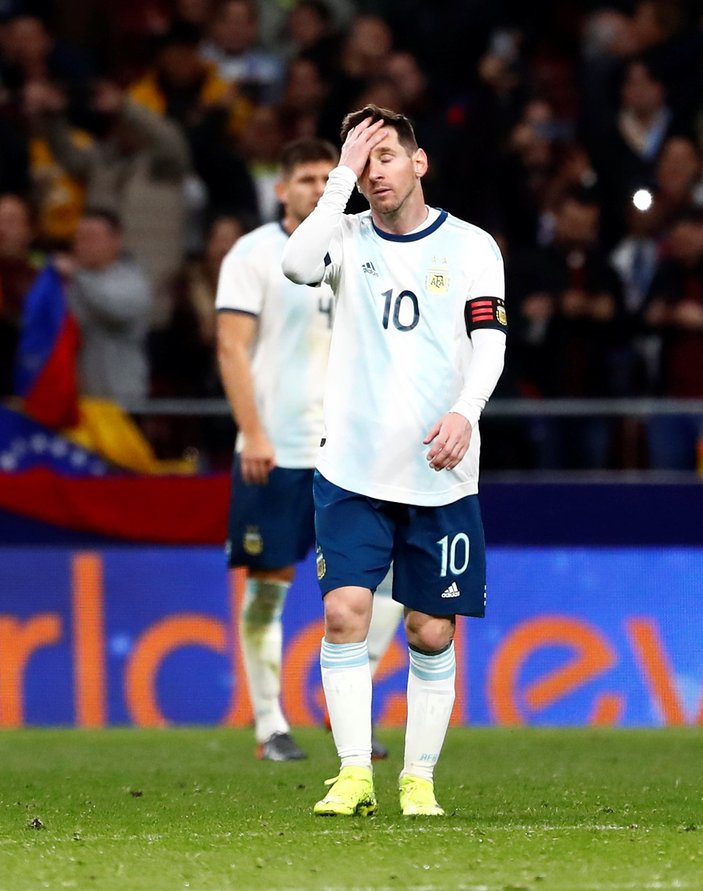 Messi'li Arjantin Venezuela'dan 3 yedi