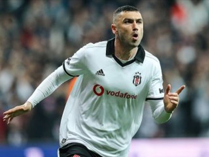 Burak Yılmaz Beşiktaş'ın dertlerini bitirdi