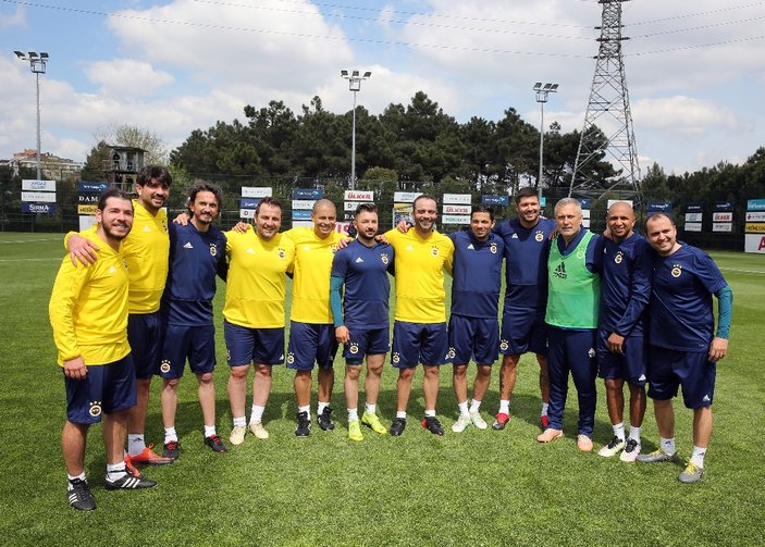 Fenerbahçeli eski futbolculardan dostluk maçı