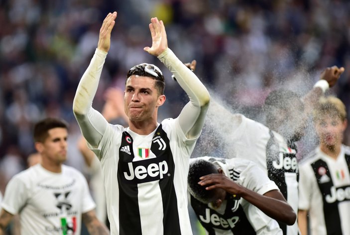 Juventus ve Ronaldo tarihe geçti