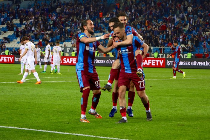 Trabzonspor Kayseri'yi 4 golle yendi