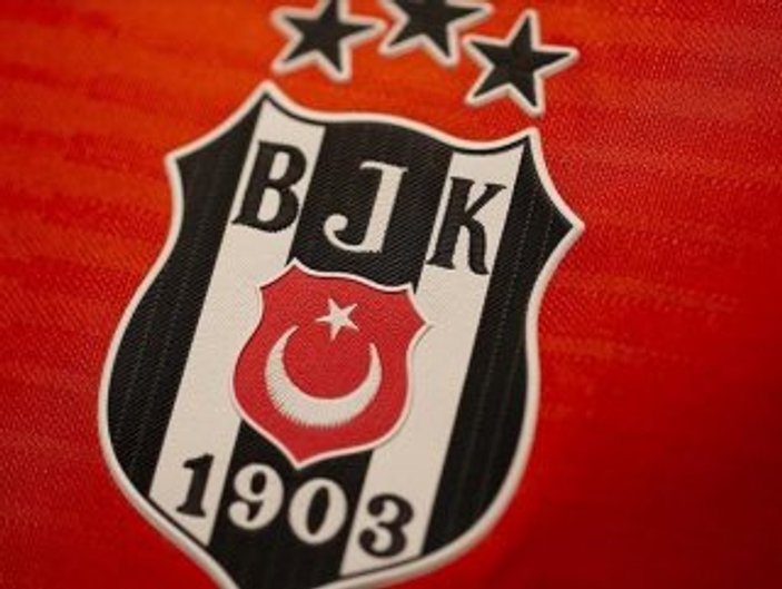 Beşiktaş, Sural'ın ismini bir maçlığına tribüne verdi