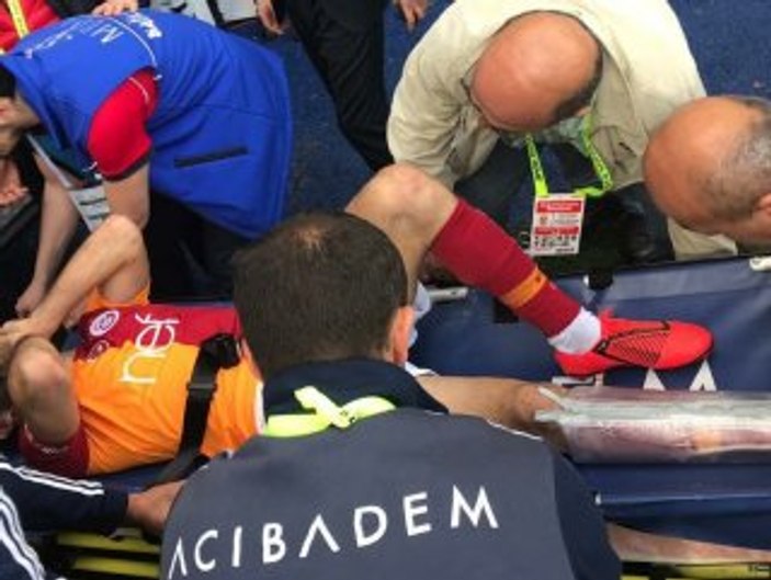Emre Akbaba'nın eşinden duygusal paylaşım