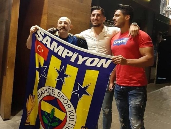 Allahyar, Fenerbahçe'ye imzayı attı