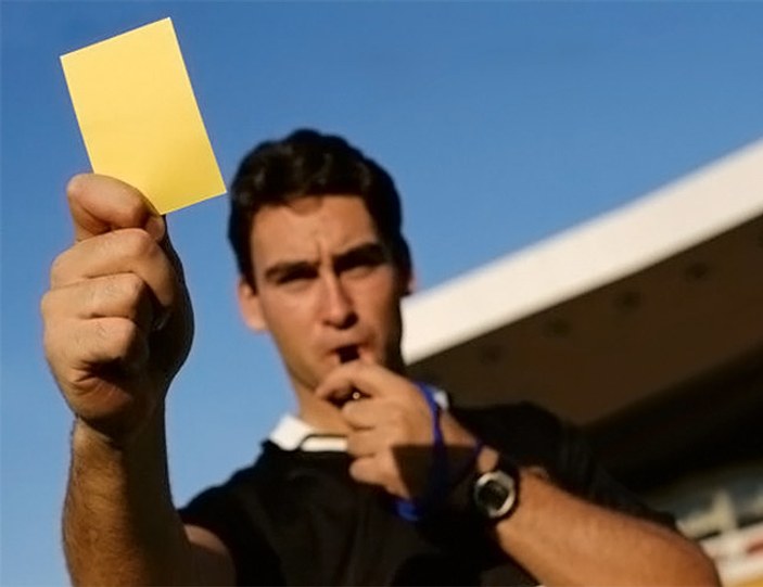 İngiltere'de yeni sarı kart kuralı uygulanacak