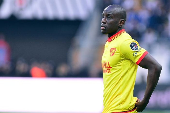 Demba Ba Göztepe'ye dönüyor