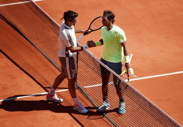 Nadal dev karşılaşmada Federer'i yendi