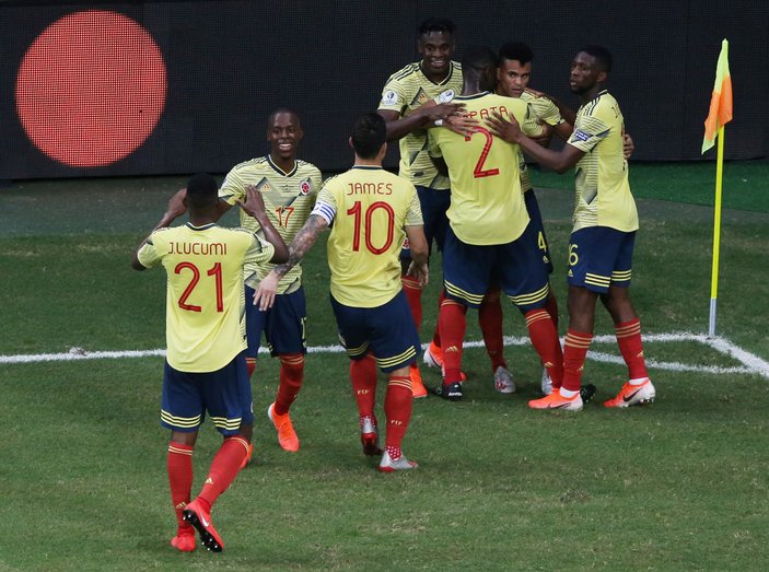Copa America'da Kolombiya ve Arjantin turladı