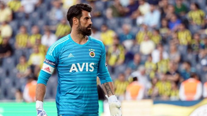 Volkan Demirel, 1 yıl daha Fenerbahçe'de