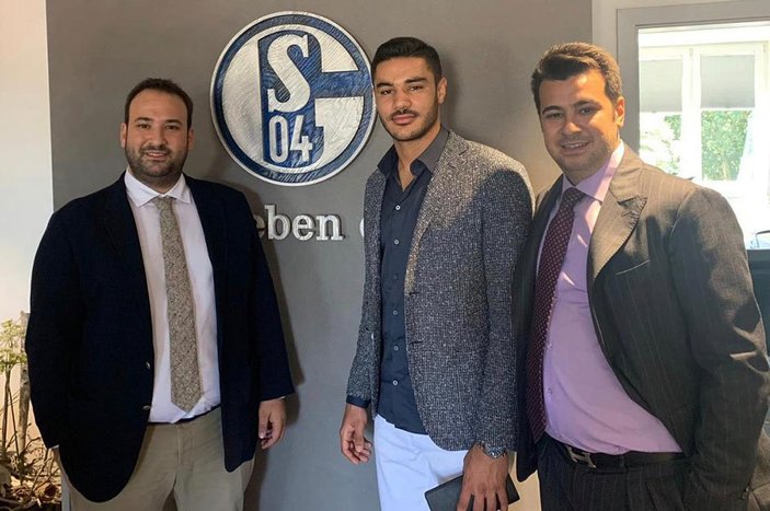 Ozan Kabak Schalke'de