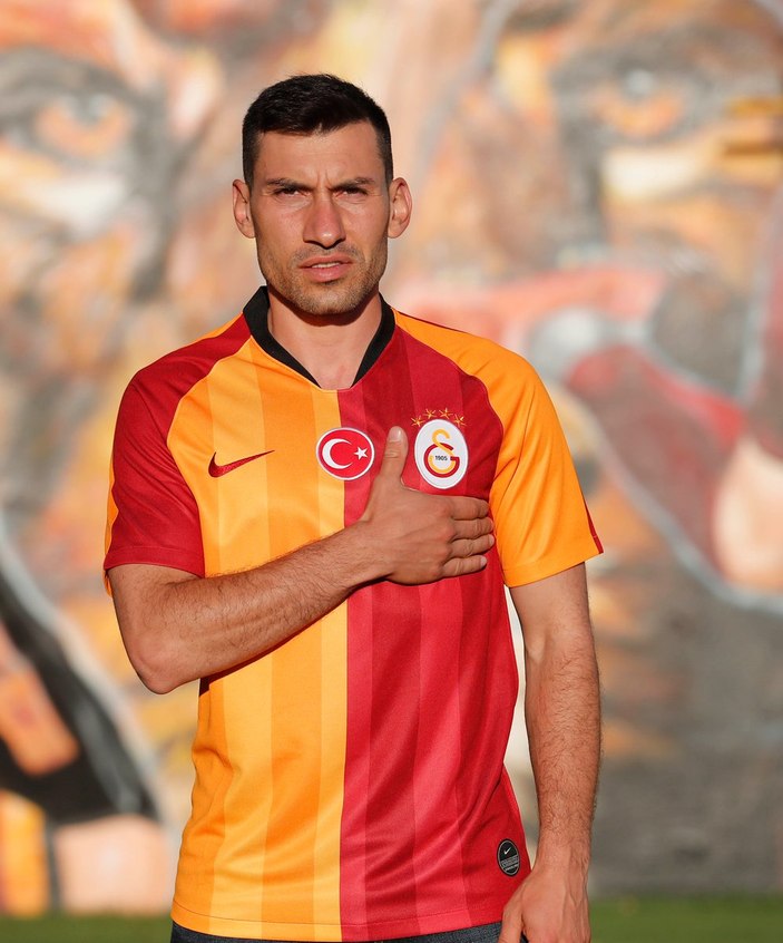 Galatasaray Jimmy Durmaz ve Şener'i KAP'a bildirdi
