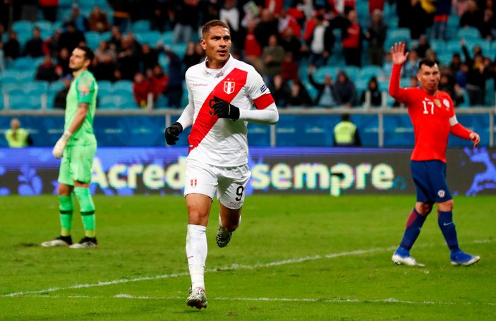 Peru Şili'yi geçerek finale kaldı