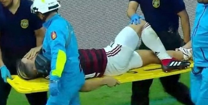 Diego Ribas'ın ayağı kırıldı