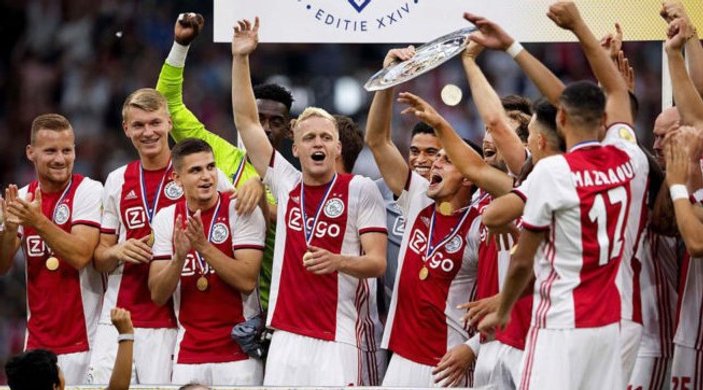 Ajax Hollanda Süper Kupası'nı kazandı
