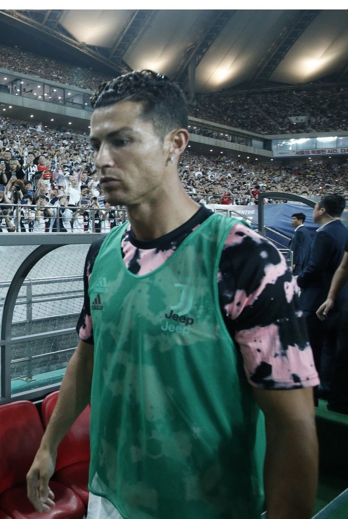 Ronaldo Kore'yi karıştırdı
