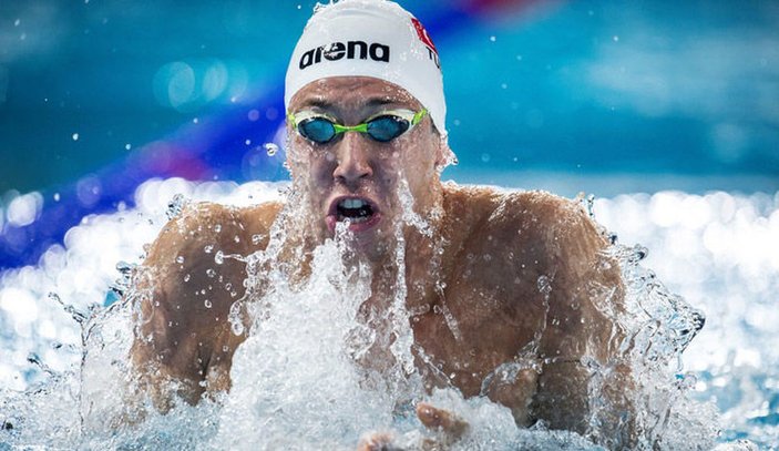 Milli yüzücü Emre Sakçı olimpiyat yolunda