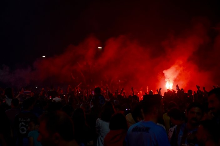 Trabzonspor, taraftarlarıyla 52. yılını kutladı