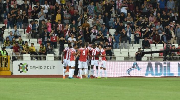 Cumhuriyet Kupası'nda Sivasspor Fener'i yendi
