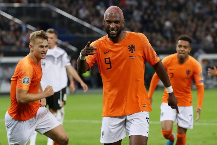 Babel: Van Persie ve Sneijder çok egoluydu