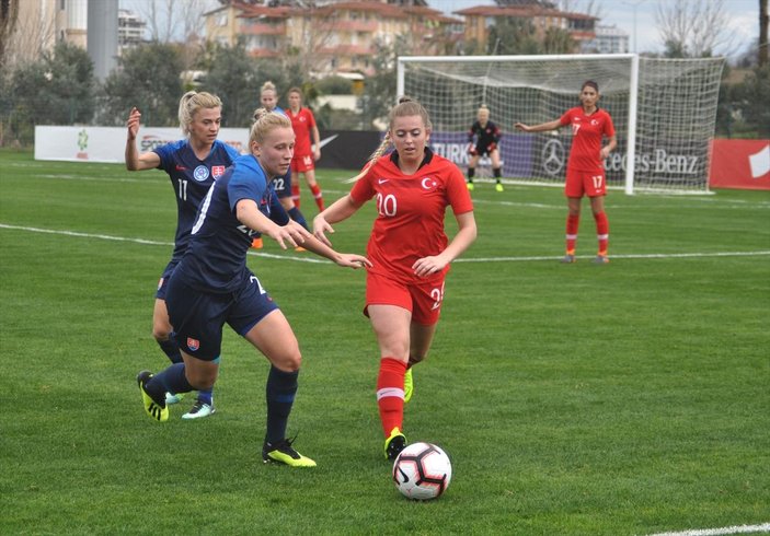 A Milli Kadın Futbol Takımı'nın aday kadrosu açıklandı