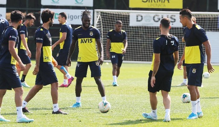 Fenerbahçe'de derbi hazırlıkları devam ediyor
