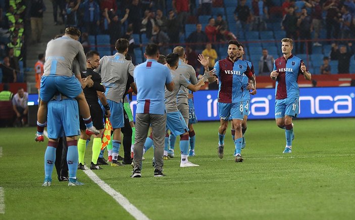 Trabzonspor, Beşiktaş'a fark attı