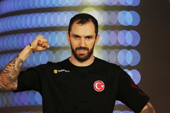 Ramil Guliyev Dünya Şampiyonası'nda finalde