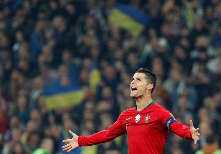 Ronaldo 700'üncü golünü attı