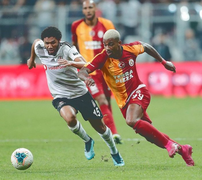 Galatasaray deplasmanda derbi kazanamıyor