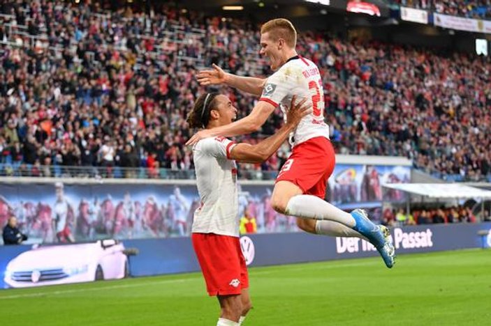 Leipzig, Mainz'e gol oldu yağdı