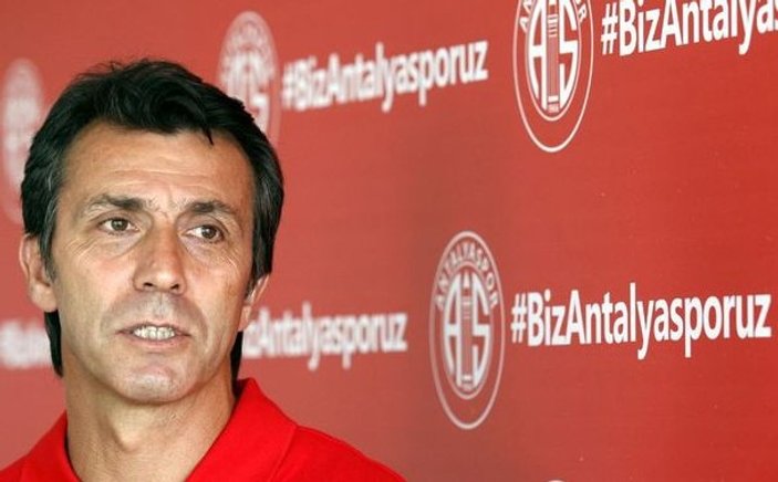 Antalyaspor, Bülent Korkmaz ile yollarını ayırdı