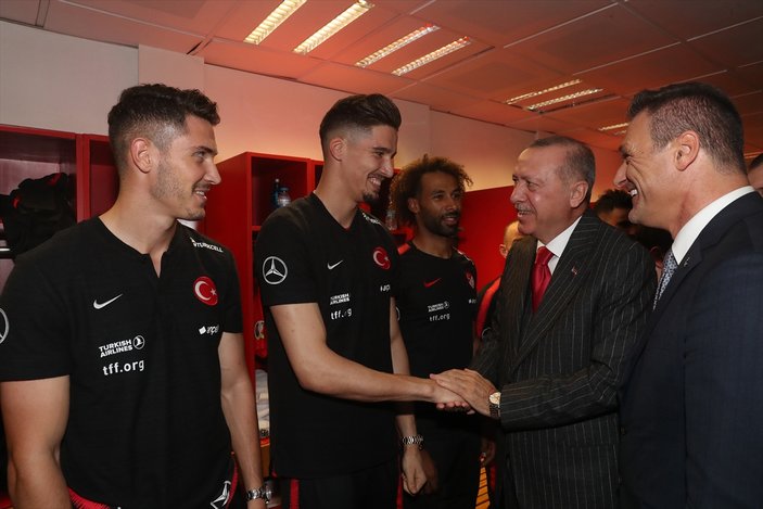 Cumhurbaşkanı Erdoğan milli maç sonu değerlendirmeler yaptı