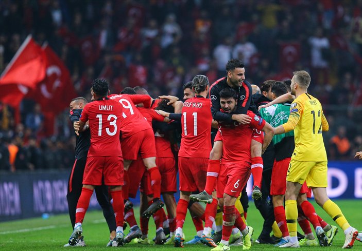 Türkiye ile Fransa EURO 2020'yi garantiledi