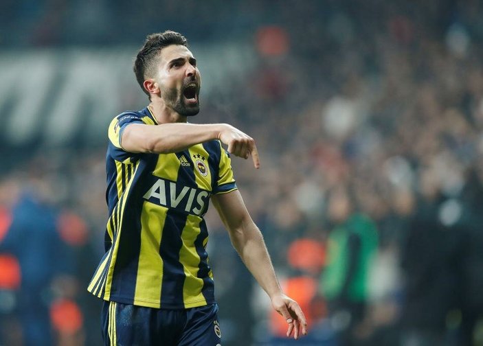 Fenerbahçe 3 futbolcunun sözleşmesini uzatmak istiyor