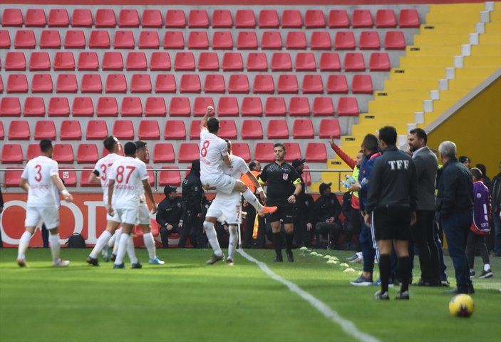 Sivasspor haftayı lider kapattı