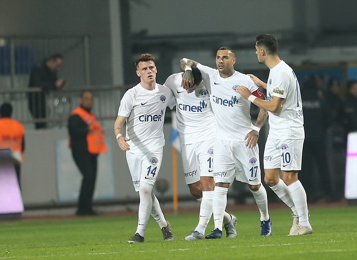 Beşiktaş, son dakika golüyle kazandı