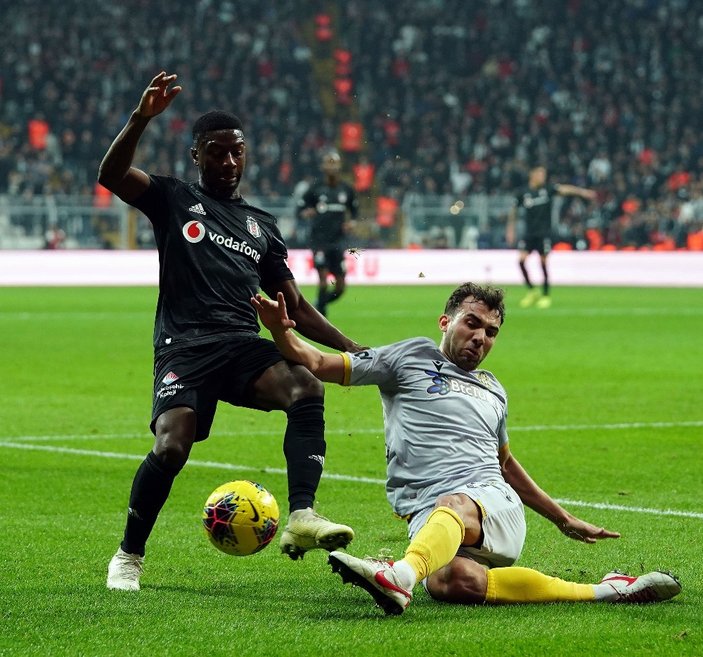 Beşiktaş son dakikalarda kaybetti