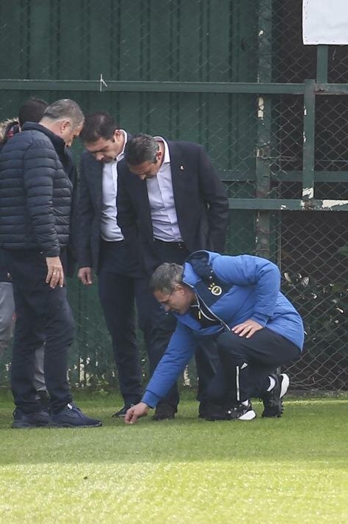 Fenerbahçe'de çim krizi