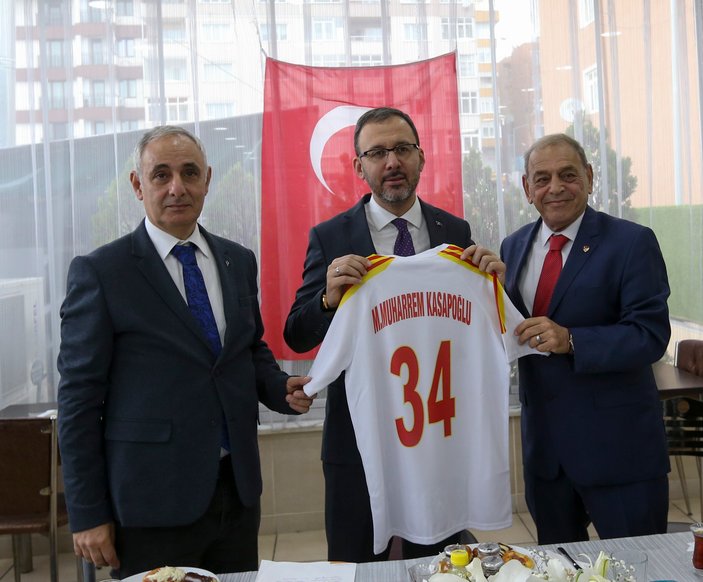 Kasapoğlu, Taksim Spor Kulübü’nü ziyaret etti