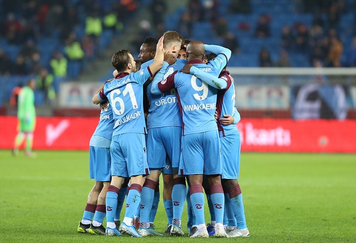 Trabzonspor, Denizlispor'u 2-0 mağlup etti