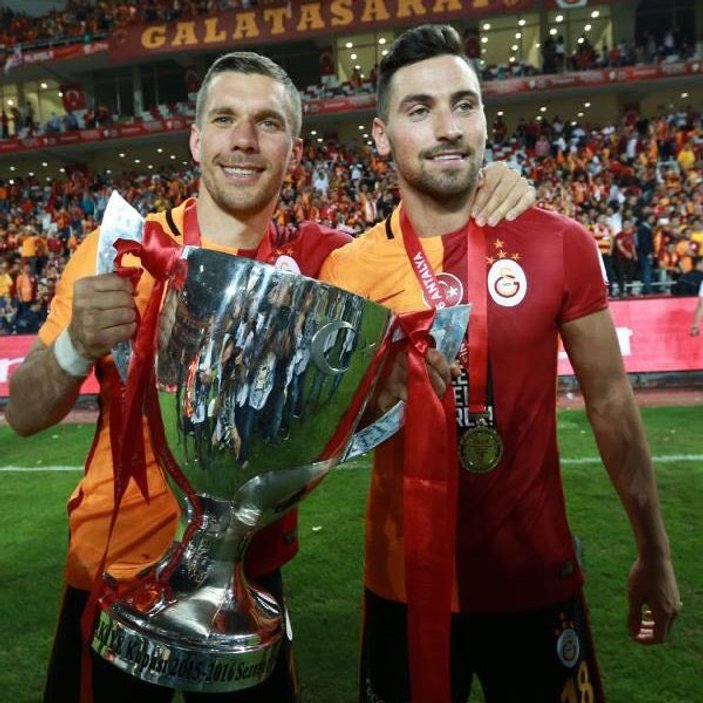Antalyaspor, Podolski, Sinan ve Veysel'le anlaştı