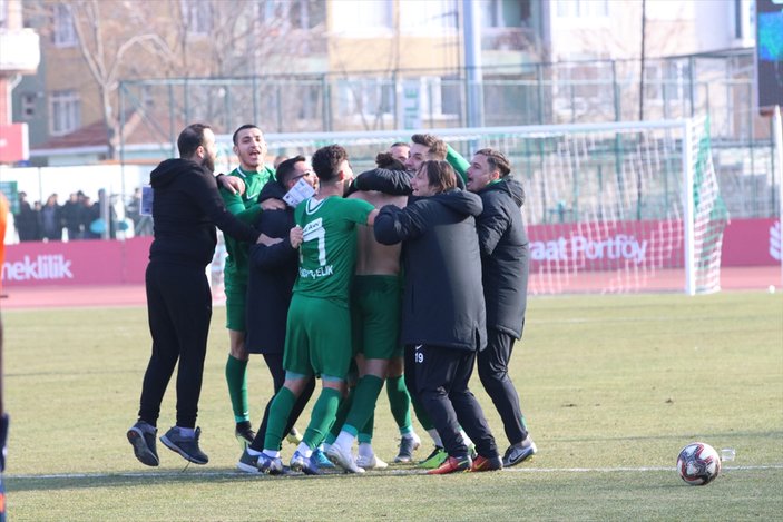 Kırklarelispor, Başakşehir'i kupanın dışına itti