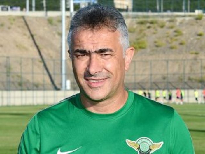 Akhisarspor, Mehmet Altıparmak'ı gönderdi