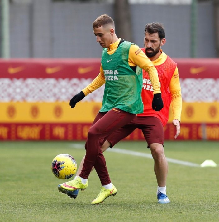 Galatasaray'da Onyekuru ve Andone takımla çalıştı