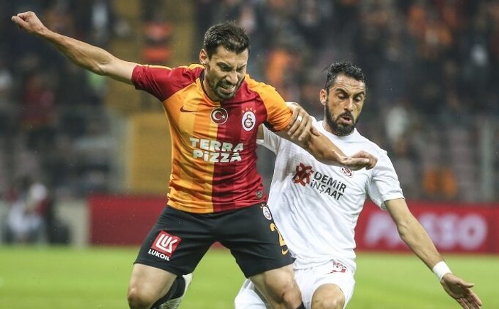 Şener Özbayraklı, Galatasaray'dan ayrılmak istiyor