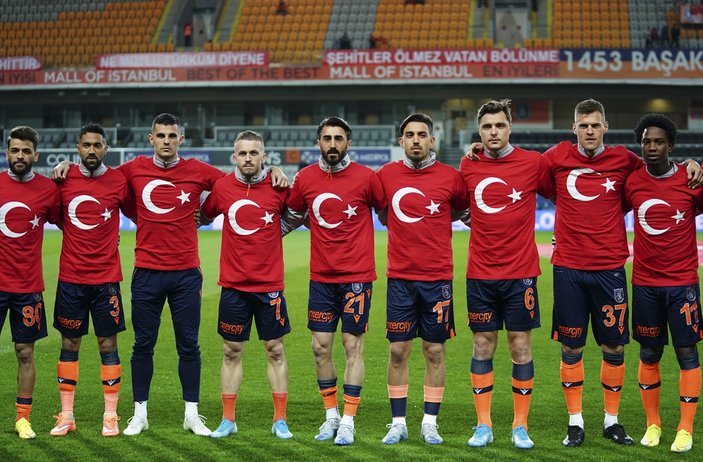 Başakşehir Gaziantep'i yenerek lider oldu