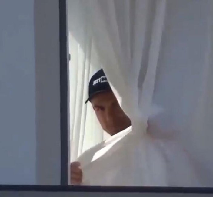 Ronaldo kendisini eve kapattı